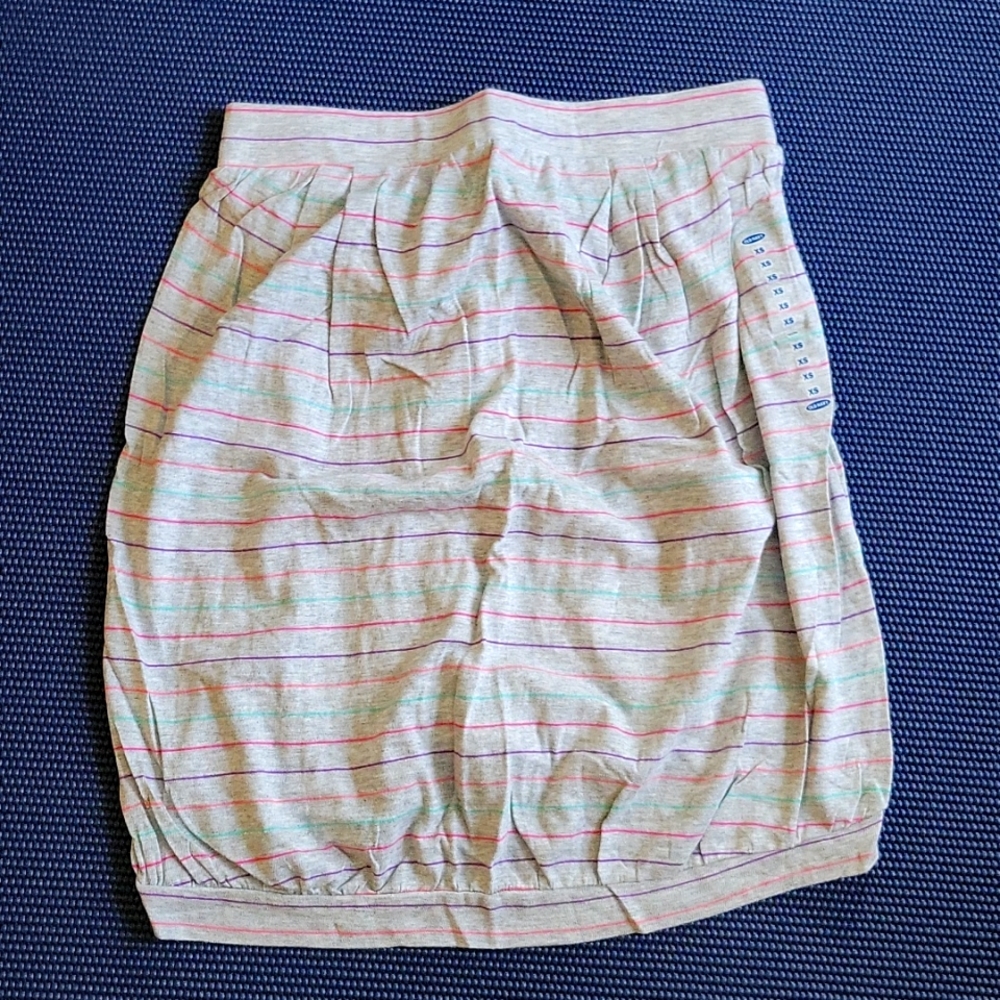 NWT Old Navy Maternity Tube Top with shelf bra - Size XS - Grey with stripes